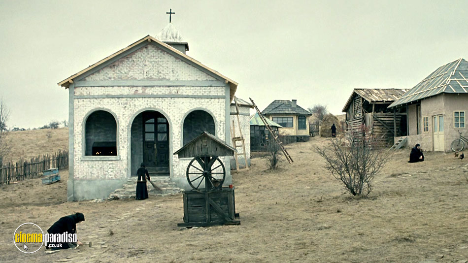 Beyond the Hills (aka Dupa Dealuri) online DVD rental