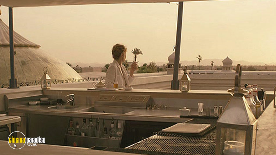 A Five Star Life (aka Viaggio sola) online DVD rental