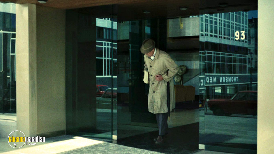 The Short Films by Jacques Tati (aka On demande une brute / Gai dimanche / Soigne ton gauche / L'école des facteurs / Cours du Soir / Dégustation maison / Forza Bastia) online DVD rental