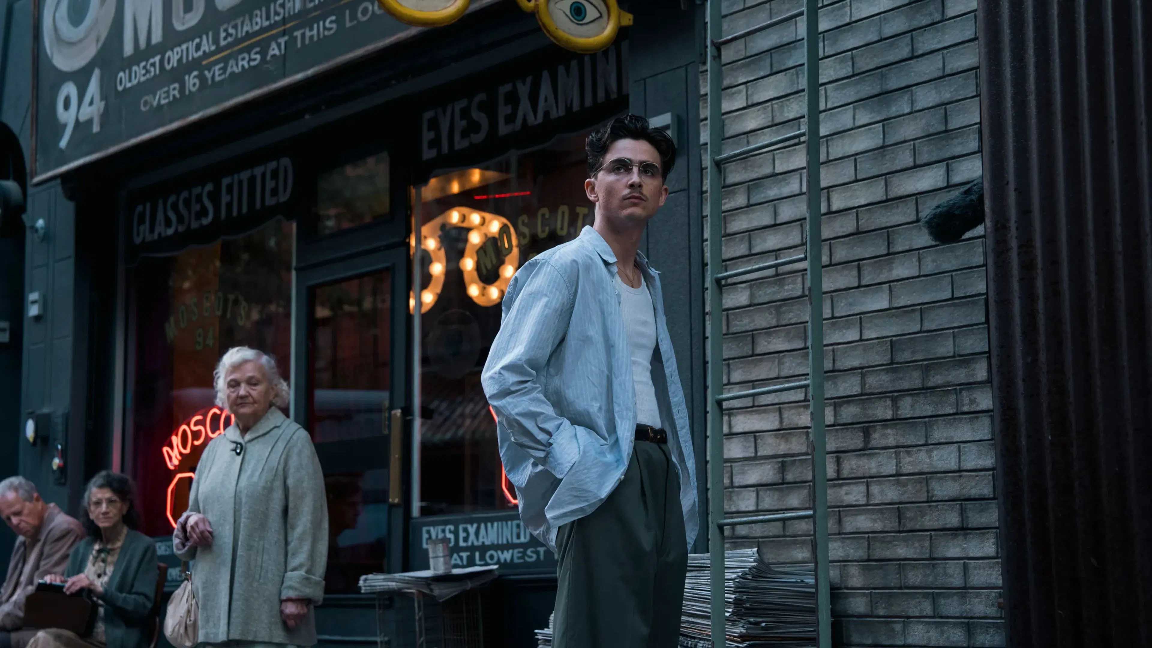 A still from Marty Supreme (2025) 