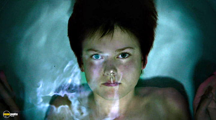A still #19 from Girls Lost (2016)