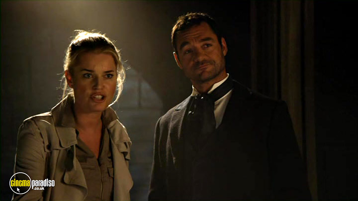 A still #22 from The Librarians: Series 2 (2015)