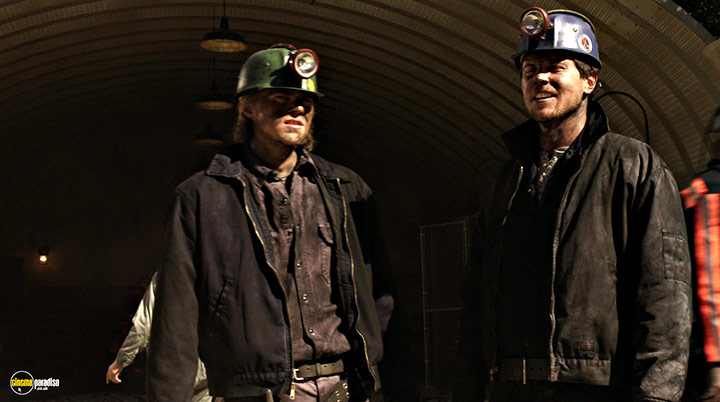 A still #30 from Justified: Series 2 (2011)
