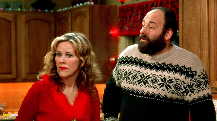A still #34 from Surviving Christmas (2004)