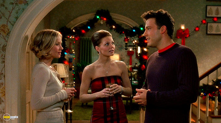 A still #40 from Surviving Christmas (2004)