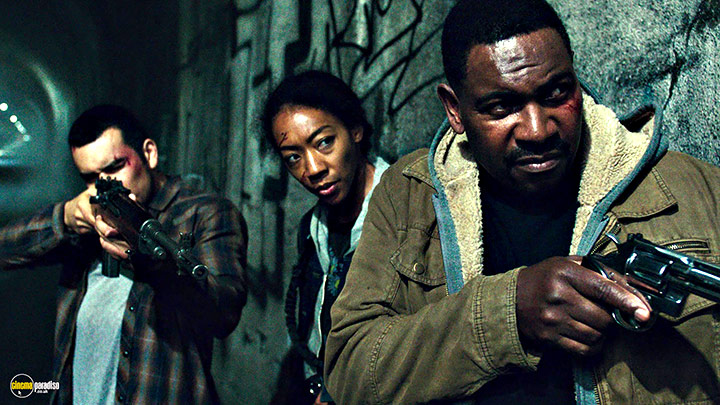 A still #17 from The Purge: Election Year (2016) With Mykelti Williamson, Joseph Julian Soria And Betty Gabriel