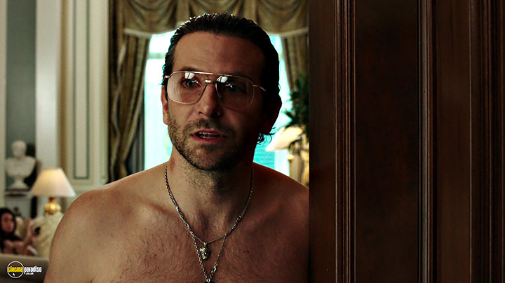 A still #27 from War Dogs (2016) With Bradley Cooper