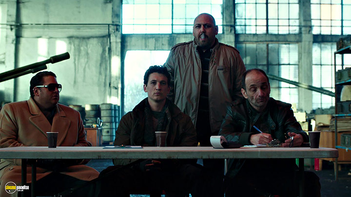 A still #16 from War Dogs (2016) With Jonah Hill And Miles Teller