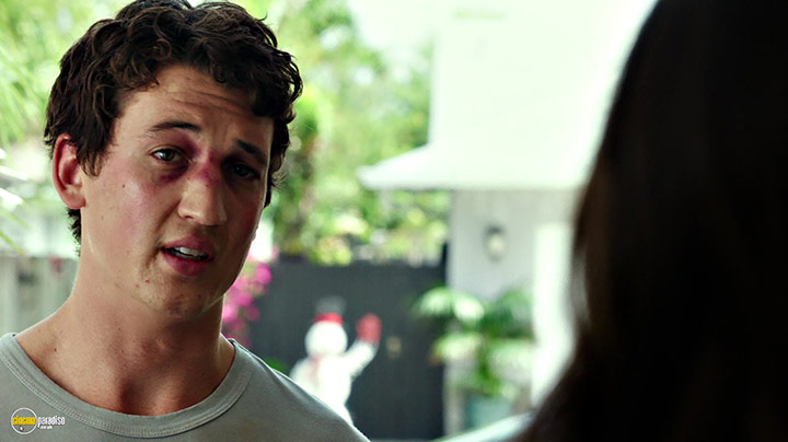 A still #13 from War Dogs (2016) With Miles Teller