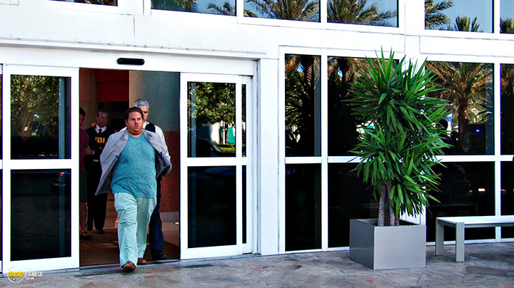 A still #10 from War Dogs (2016) With Jonah Hill