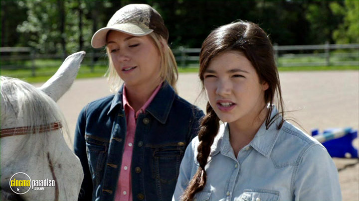 A still #14 from Heartland: Series 9 (2015)