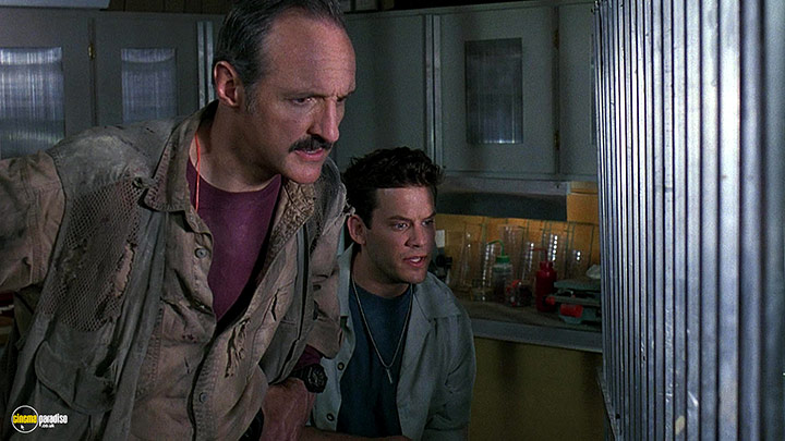 A still #87 from Tremors 2 (1996)