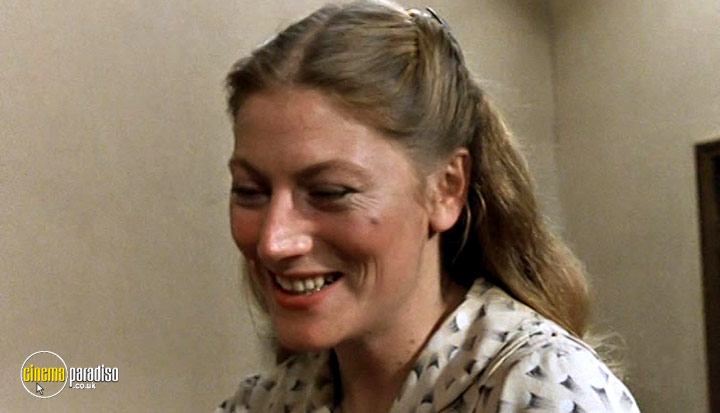 A still #4 from Jewel in the Crown (Miniseries) (1984)