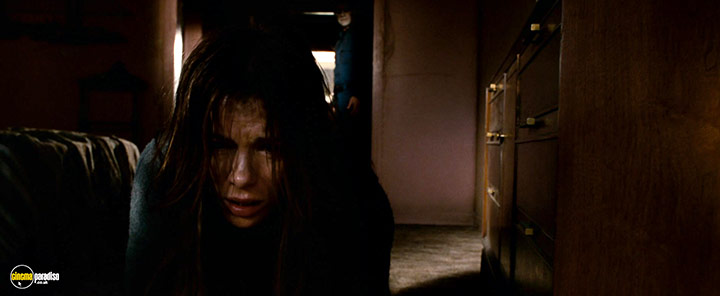 A still #10 from Vacancy (2007)