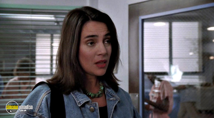 A still #21 from ER: Series 1 (1994)
