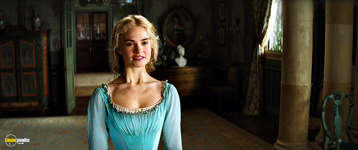 A still #3 from Cinderella (2015)