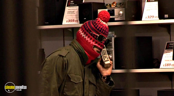 A still #18 from Fonejacker: Series 2 (2008)