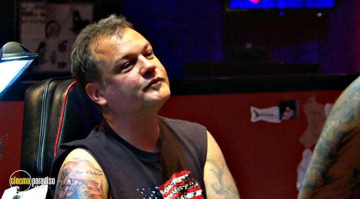 A still #2 from Counting Cars: Series 3 (2014)