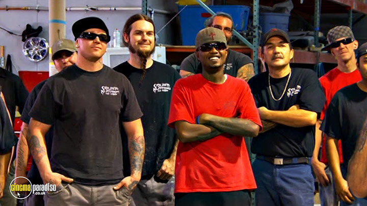 A still #29 from Counting Cars: Series 3 (2014)