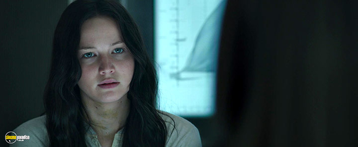 A still #37 from The Hunger Games: Mockingjay: Part 2 (2015)