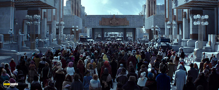 A still #29 from The Hunger Games: Mockingjay: Part 2 (2015)