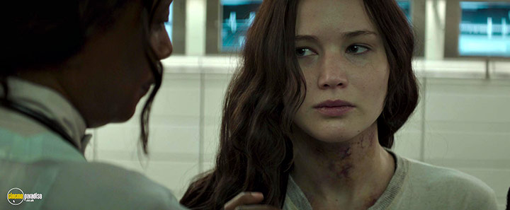 A still #28 from The Hunger Games: Mockingjay: Part 2 (2015)