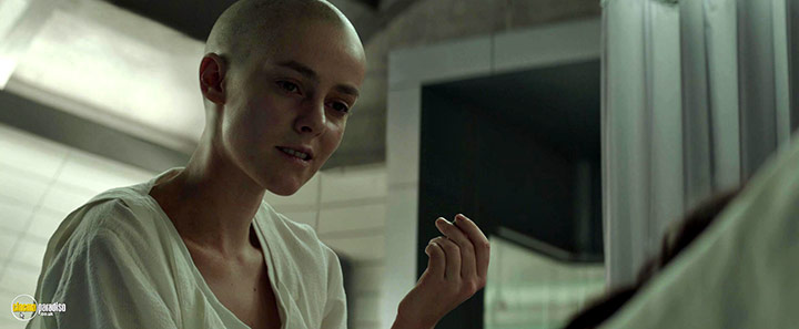 A still #12 from The Hunger Games: Mockingjay: Part 2 (2015)