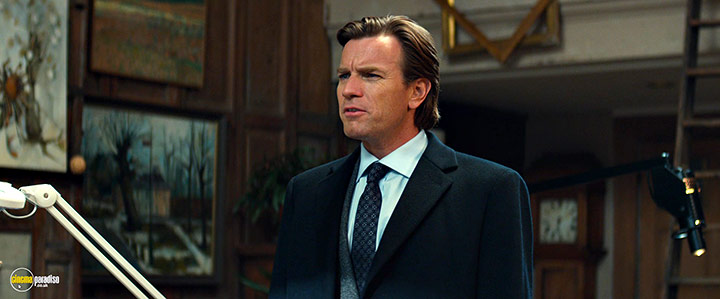 A still #38 from Mortdecai (2015)
