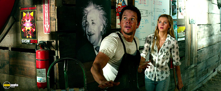 A still #8 from Transformers: Age of Extinction (2014)