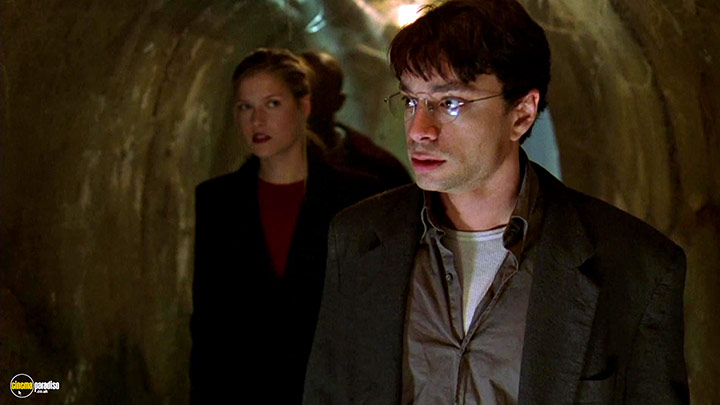 A still #15 from House on Haunted Hill (1999)