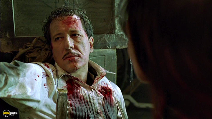 A still #27 from House on Haunted Hill (1999)