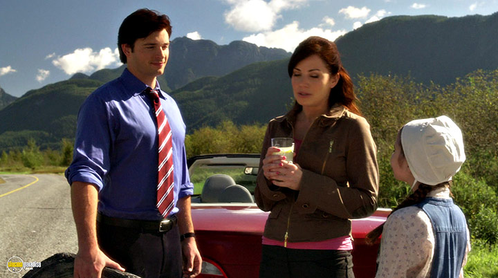 A still #1 from Smallville: Series 10 (2010)