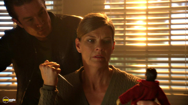 A still #19 from Smallville: Series 10 (2010)