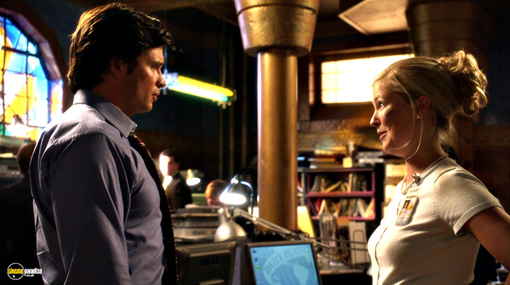 A still #24 from Smallville: Series 10 (2010)