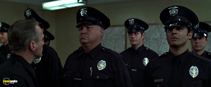 A still #17 from The New Centurions (1972)