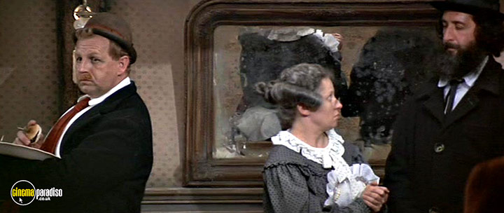A still #33 from Popeye (1980)