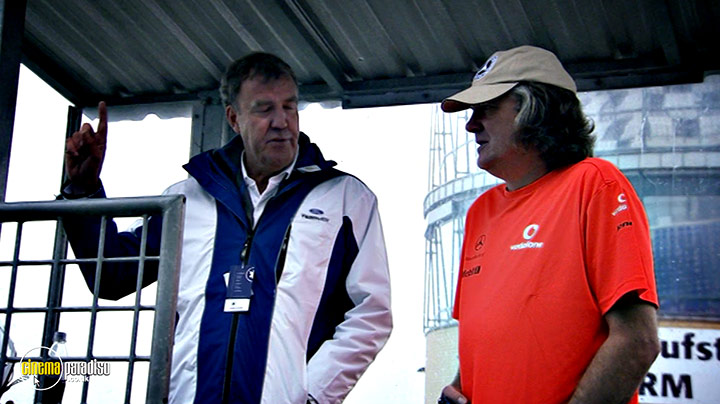 A still #12 from Top Gear: The Challenges: Vol.6 (2012)