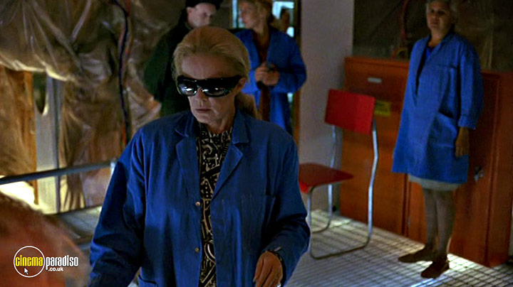 A still #14 from Until the End of the World: Extended Version (1991)