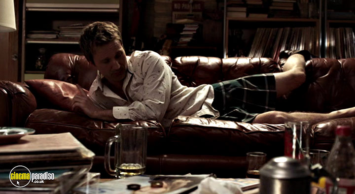 A still #24 from Franklin and Bash: Series 2 (2012)