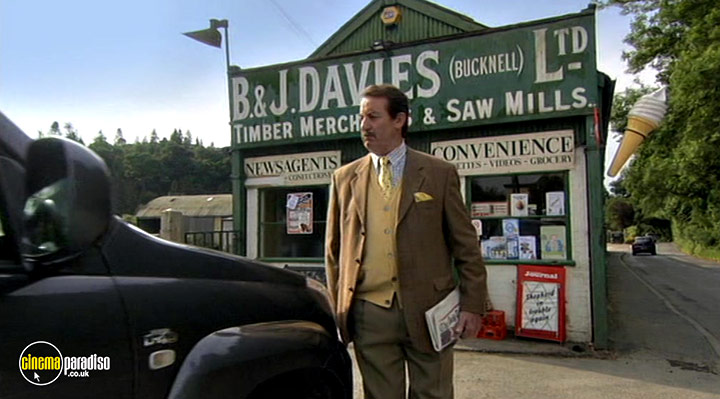A still #17 from The Green Green Grass: Series 4 (2009)