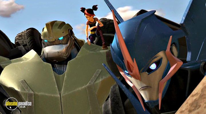 A still #18 from Transformers Prime: Series 1: Part 4 (2011)