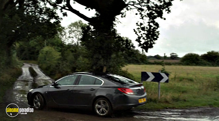 A still #25 from Injustice (2011)
