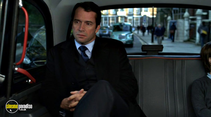 A still #11 from Injustice (2011)