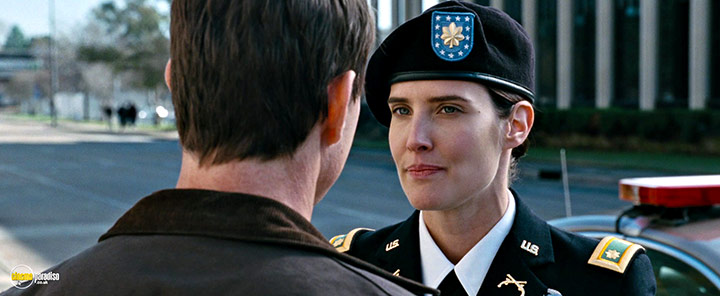 A still #14 from Jack Reacher: Never Go Back (2016)