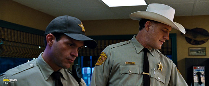 A still #8 from Jack Reacher: Never Go Back (2016)