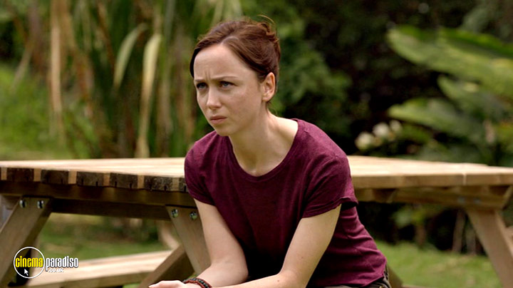 A still #38 from Death in Paradise: Series 6 (2017)