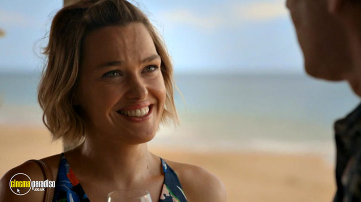 A still #25 from Death in Paradise: Series 6 (2017)