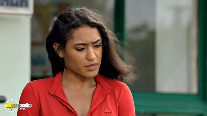 A still #17 from Death in Paradise: Series 6 (2017)
