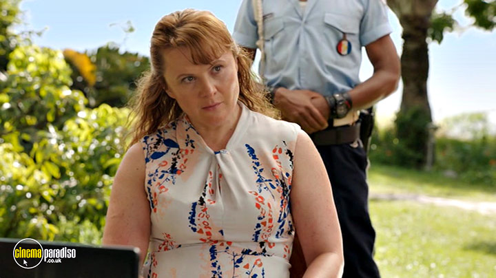 A still #8 from Death in Paradise: Series 6 (2017)