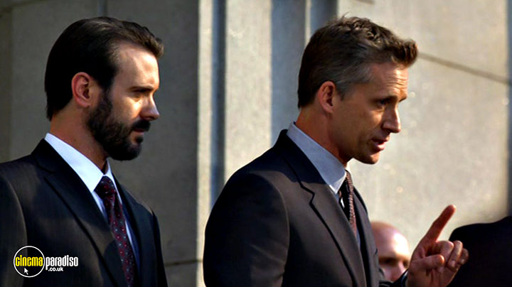 A still #25 from Franklin and Bash: Series 1 (2011)